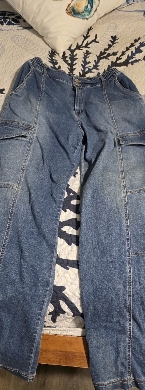 YMI WOMANS SIZE LARGE Blue Cargo Denim Jeans - Casual Utility Style
